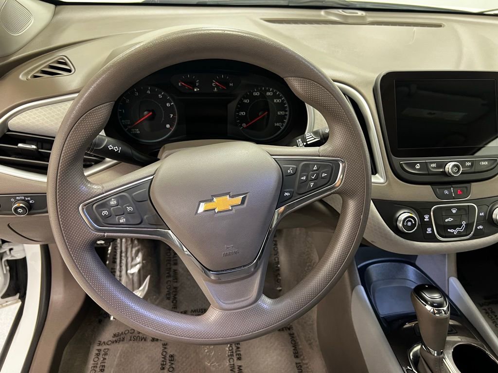 2020 Chevrolet Malibu LS photo 17