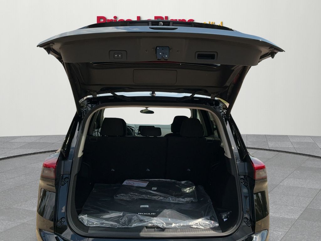2026 Nissan Rogue SV photo 22