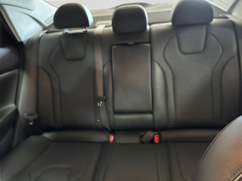 2023 Hyundai Elantra Hybrid Limited photo 17
