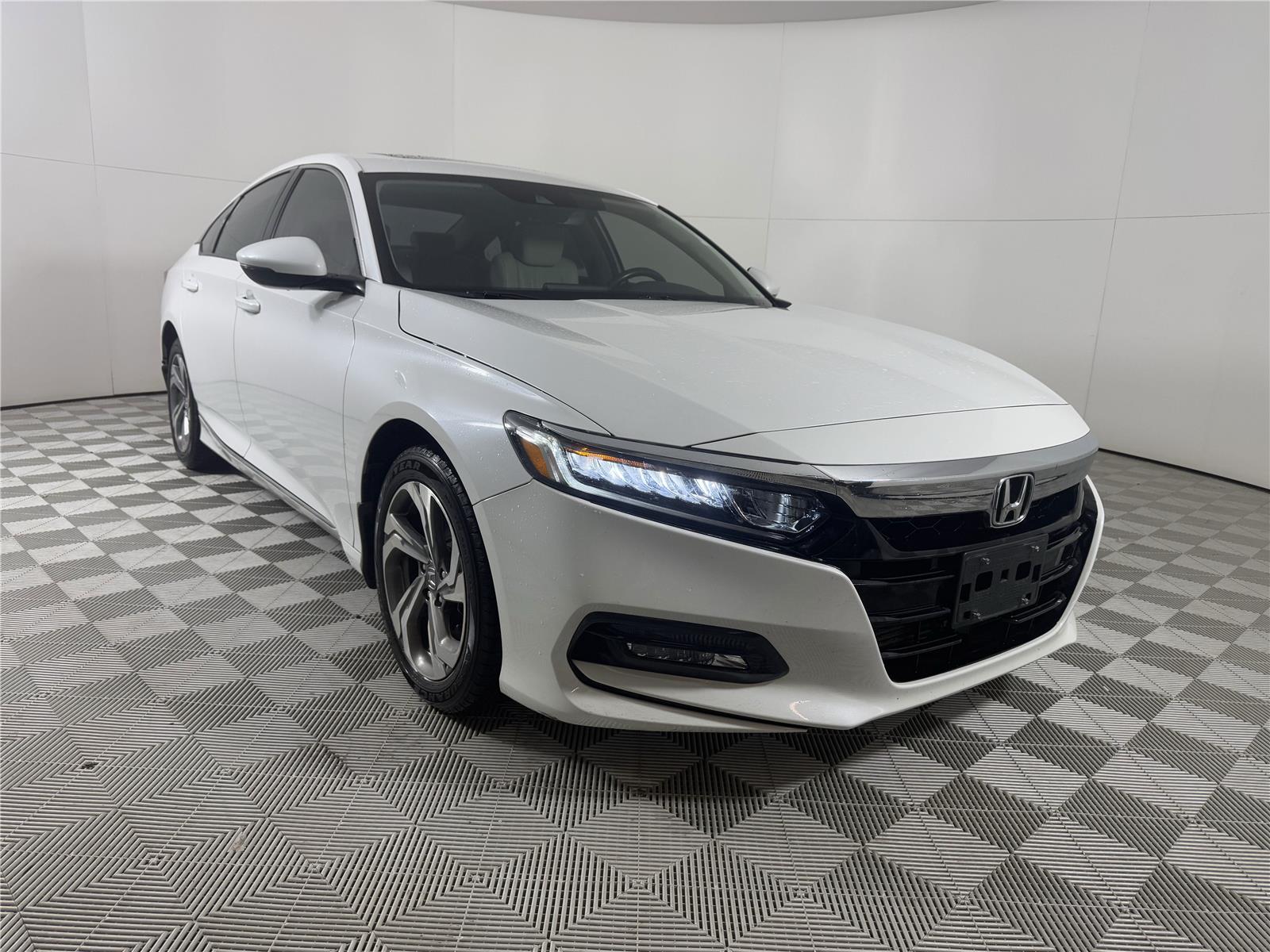 2019 Honda Accord EX-L's photo