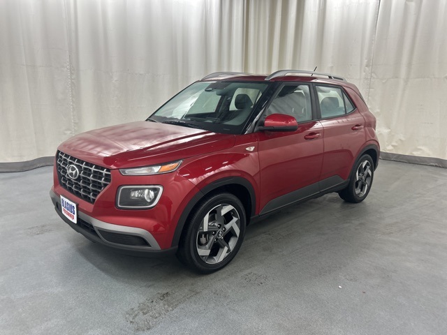2023 Hyundai Venue Limited photo 2