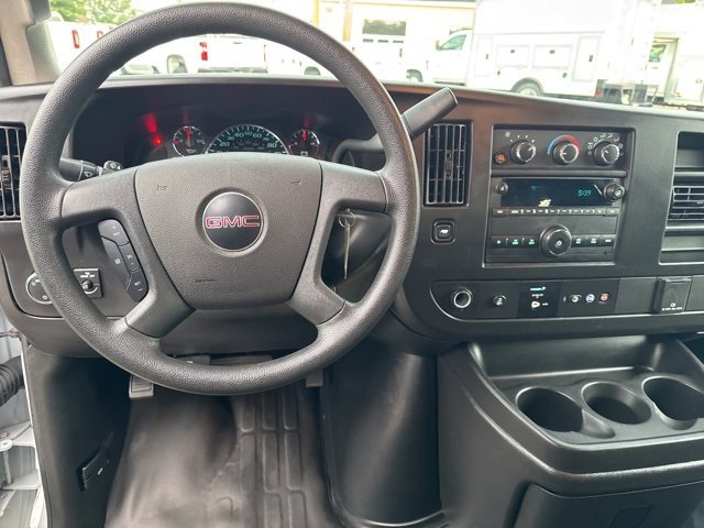 2023 Gmc Savana Cargo 2500 photo 13