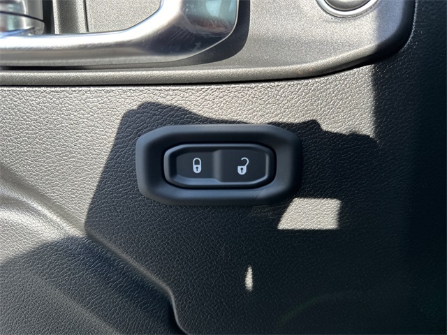 2025 Jeep Gladiator Mojave photo 29