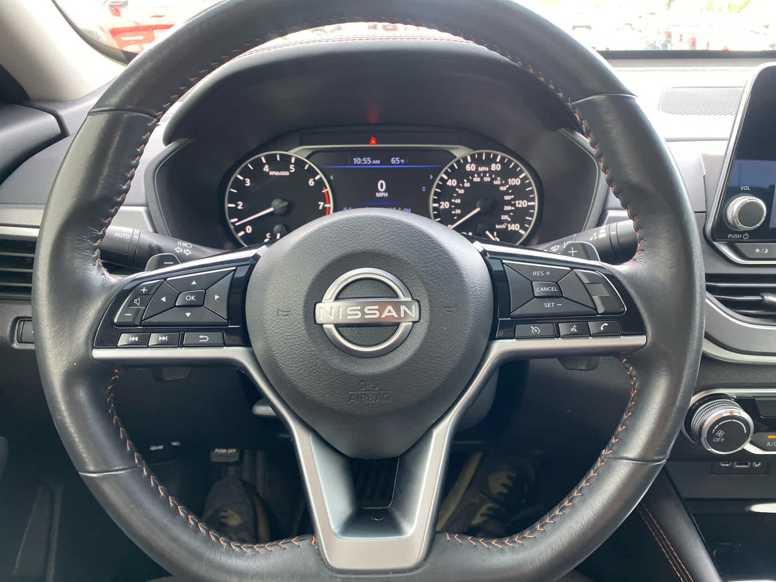 2023 Nissan Altima 2.5 SR photo 13