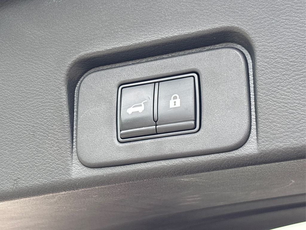 2021 Nissan Rogue SL photo 14