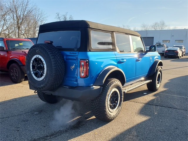 2024 Ford Bronco Outer Banks photo 4
