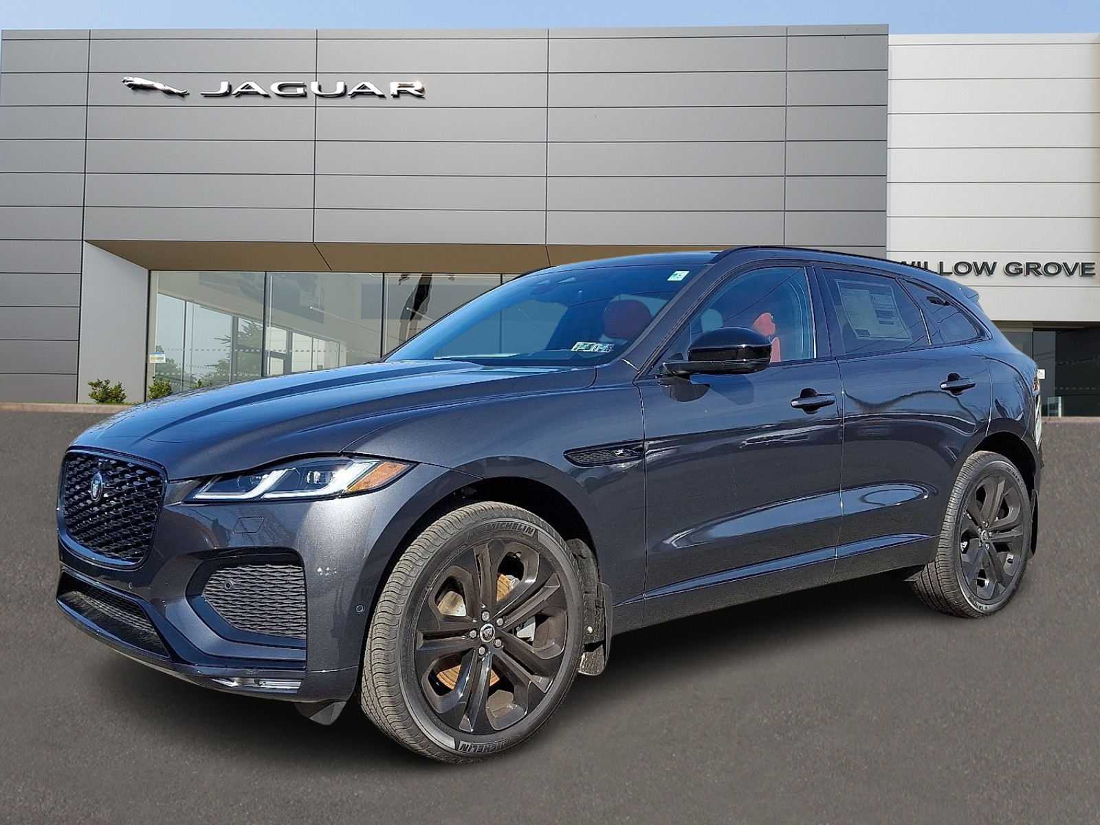 2026 Jaguar F-Pace R-Dynamic S's photo