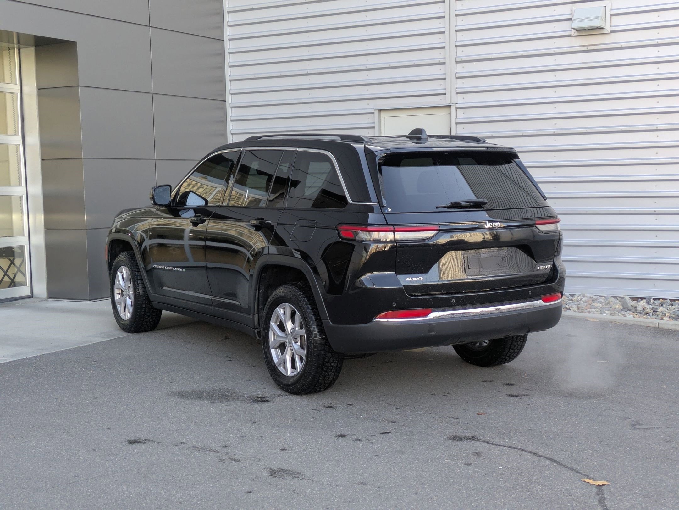 2022 Jeep Grand Cherokee Limited photo 3