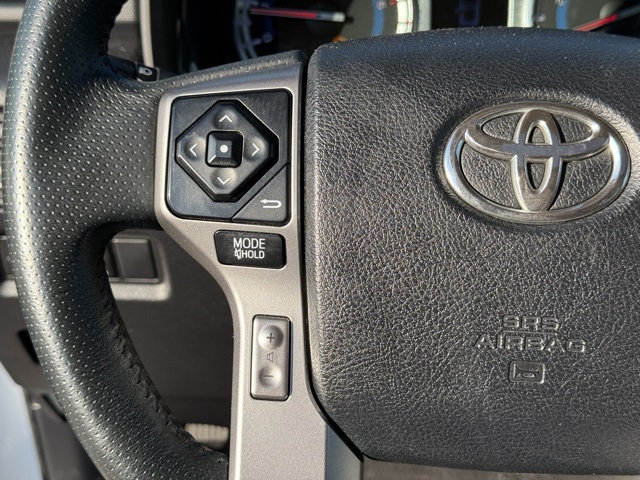 2016 Toyota 4Runner SR5 Premium photo 14
