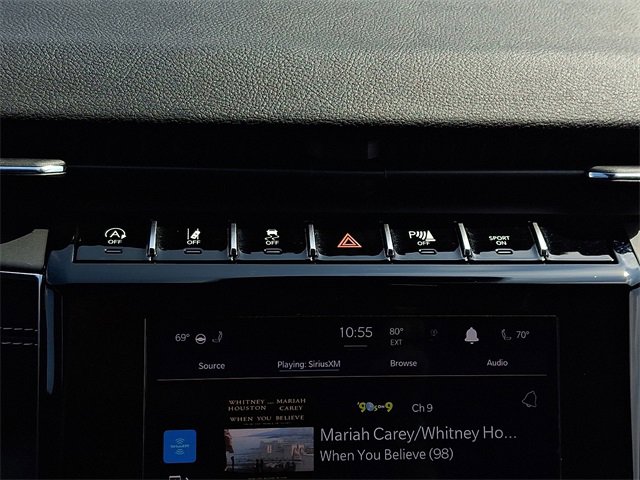 2023 Jeep Grand Cherokee Altitude photo 22