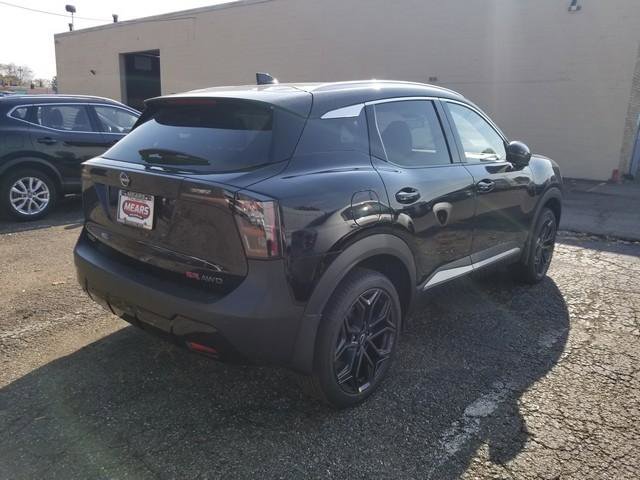 2025 Nissan Kicks SR photo 4