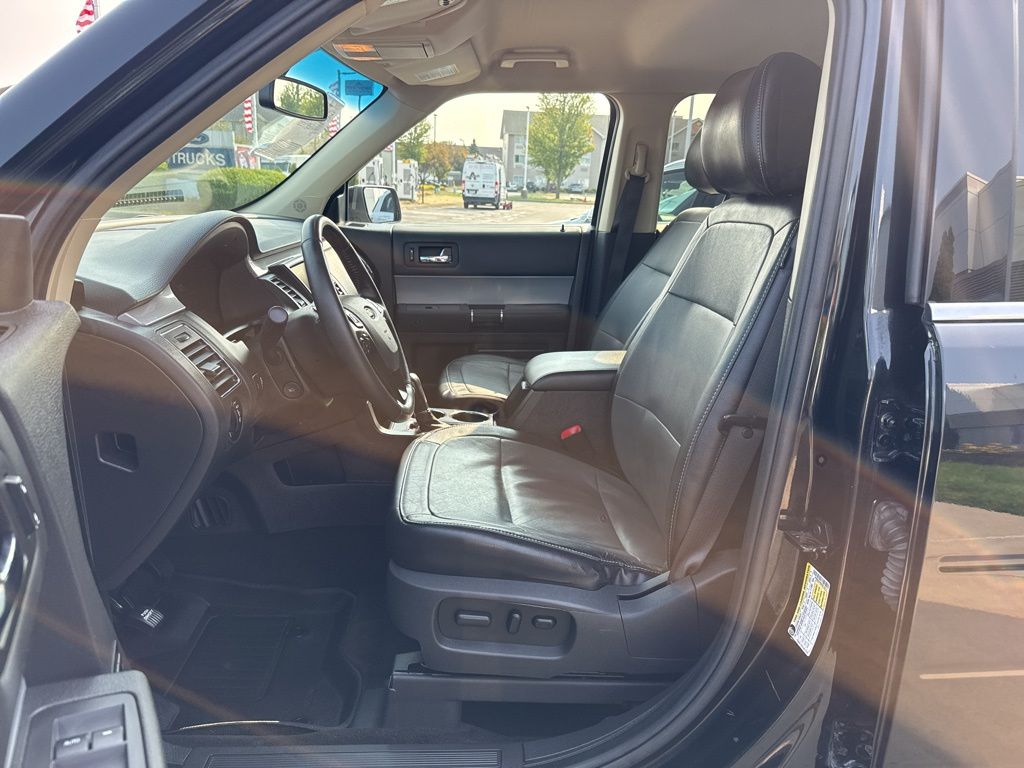 2014 Ford Flex SEL photo 9