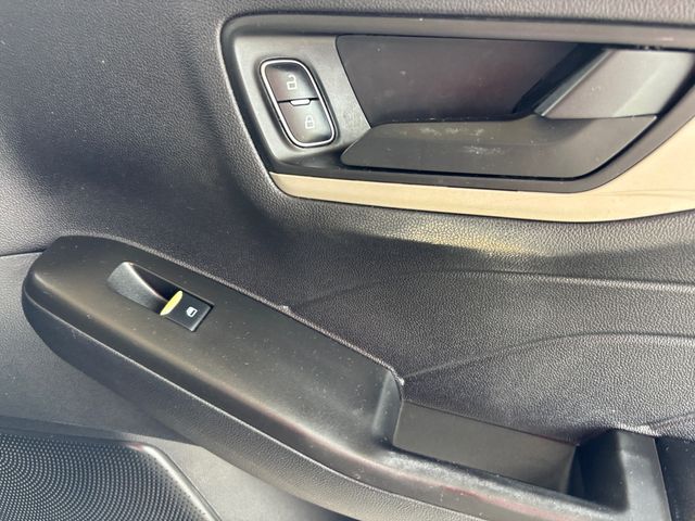 2021 Ford Escape S photo 14