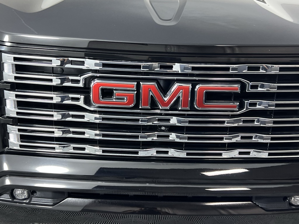 2023 Gmc Canyon Denali photo 8