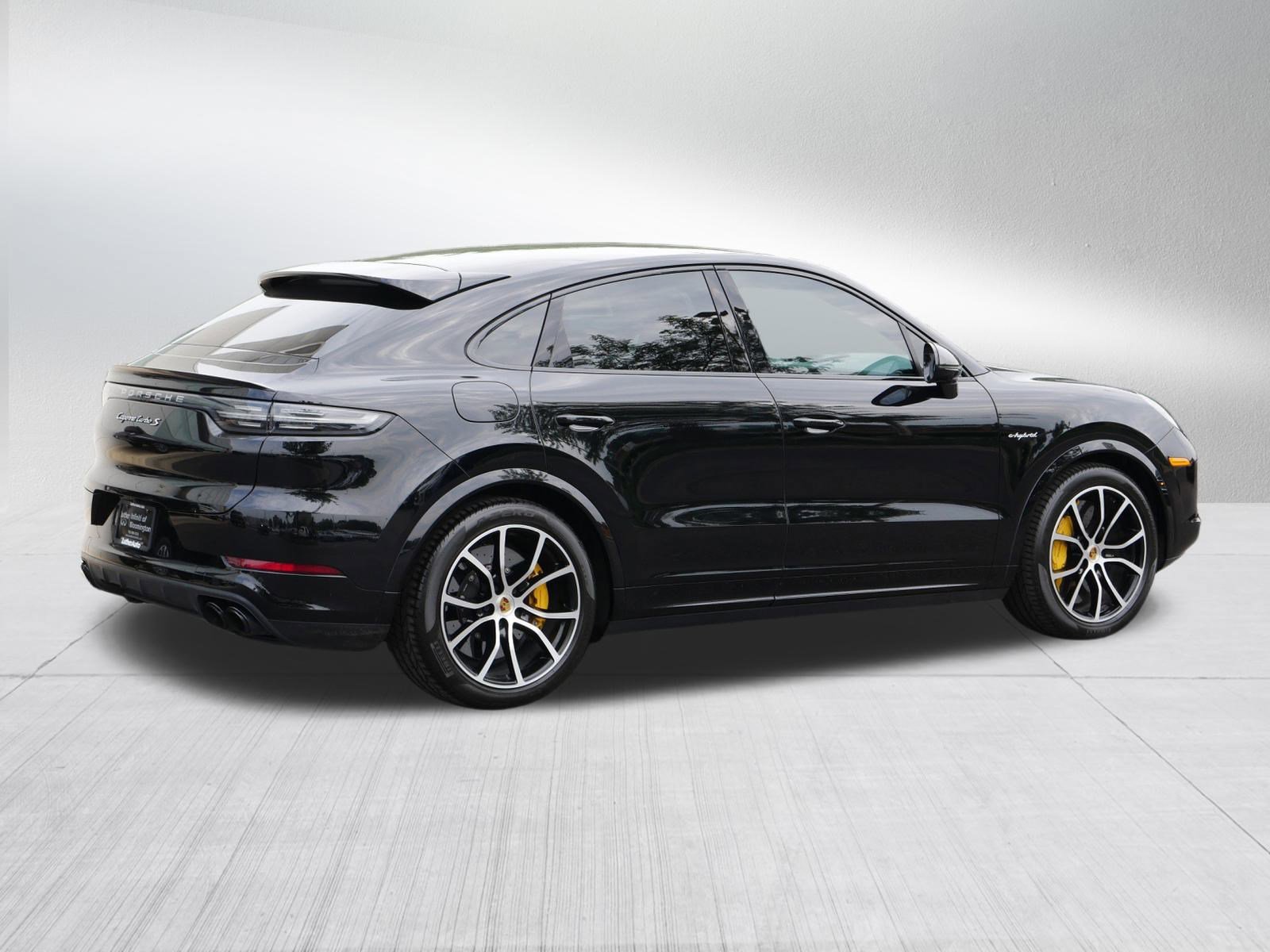 2020 Porsche Cayenne Turbo S E-Hybrid Coupe photo 7