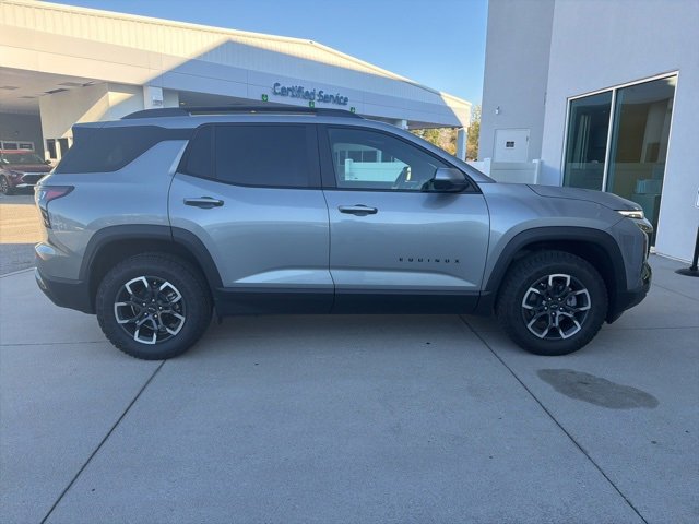 2025 Chevrolet Equinox ACTIV photo 2