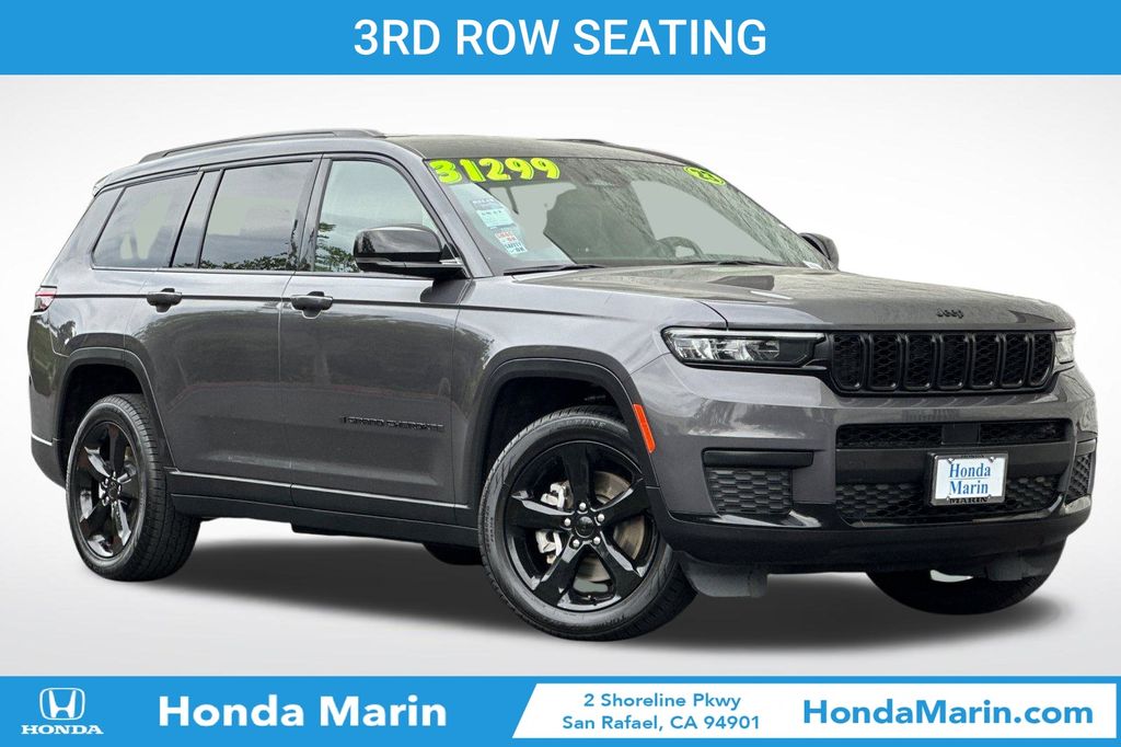 2023 Jeep Grand Cherokee Laredo Altitude photo 2
