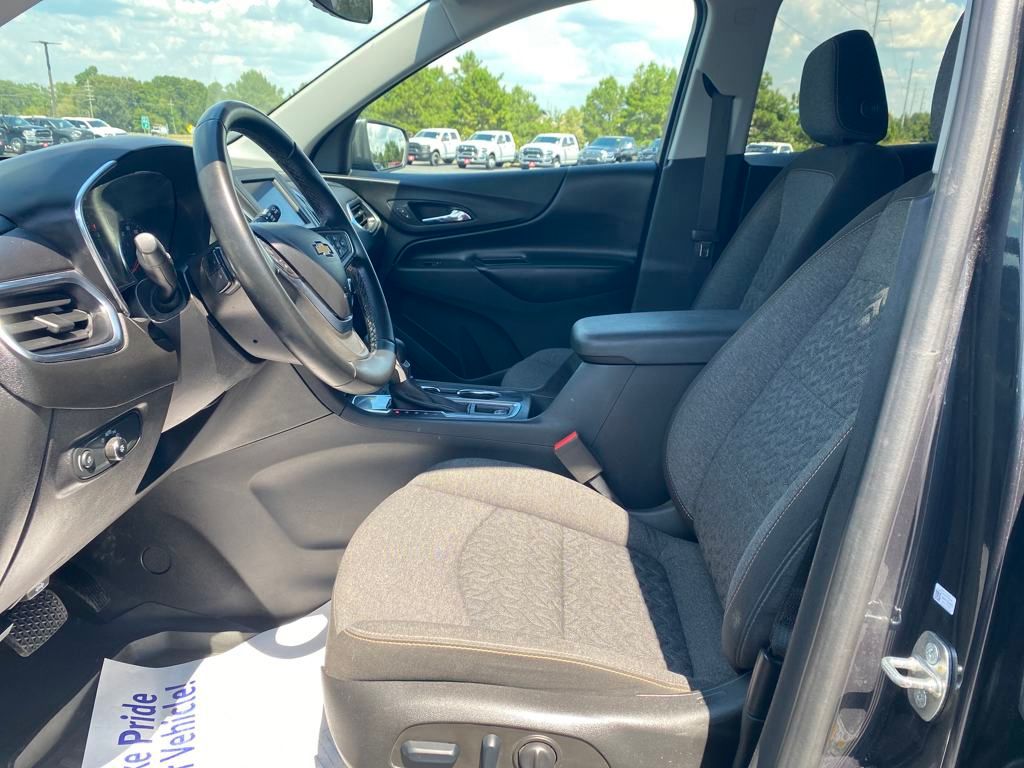 2023 Chevrolet Equinox LT photo 10
