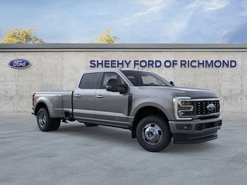 2026 Ford F-350 Super Duty Platinum's photo