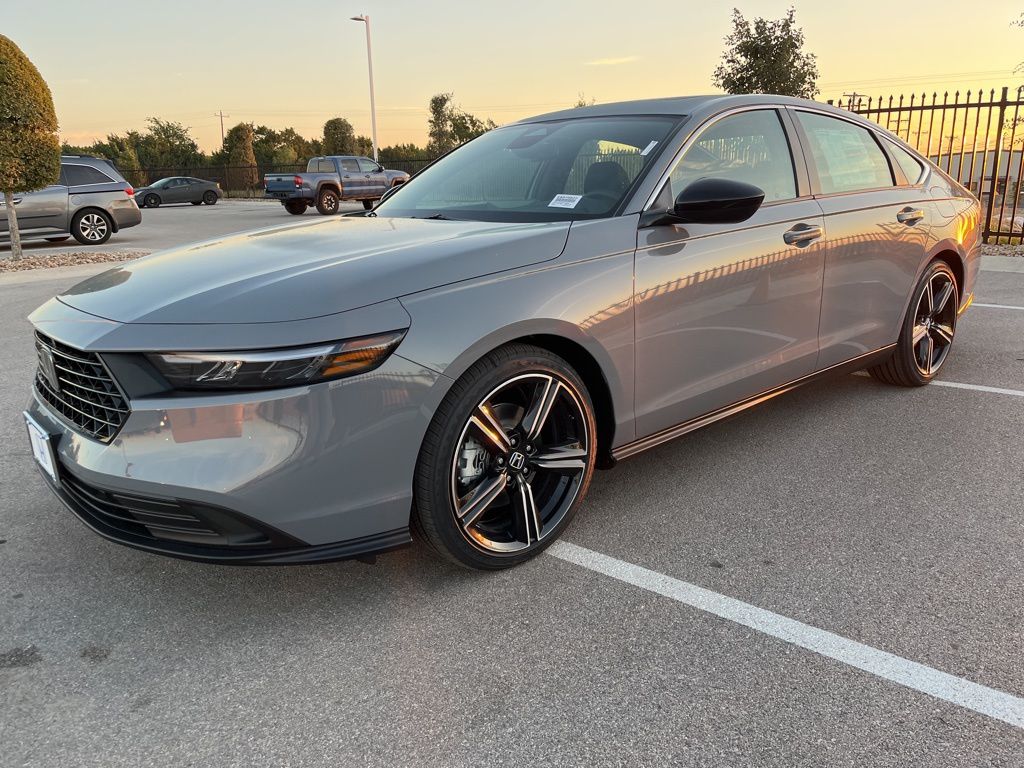 2025 Honda Accord Hybrid Sport's photo
