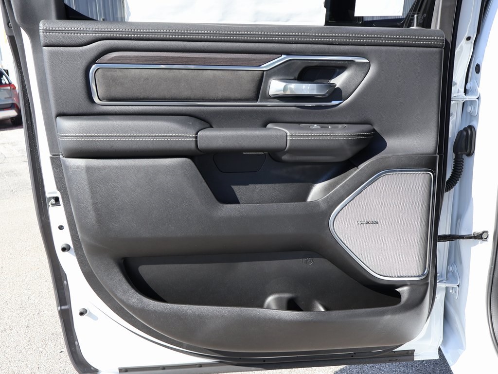 2025 Ram 1500 Laramie photo 15