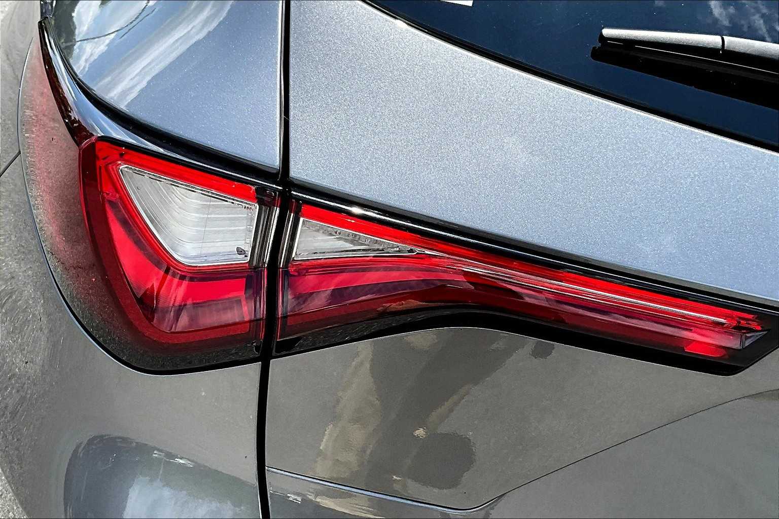 2023 Acura MDX SH-AWD Advance photo 45