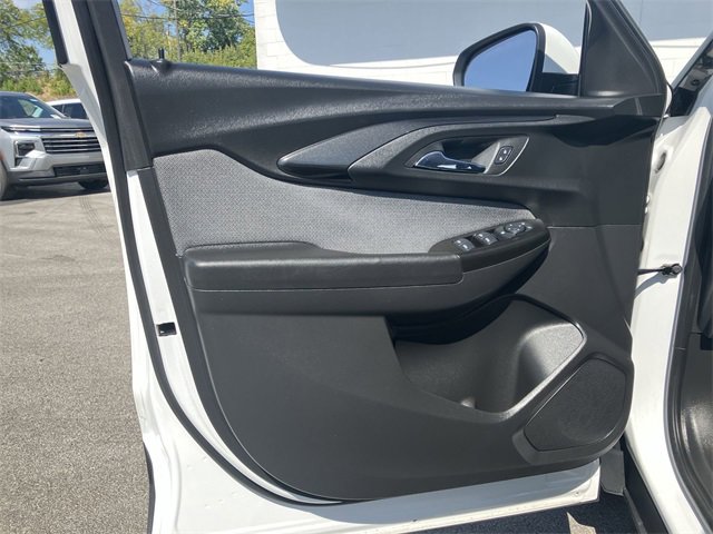 2023 Chevrolet Trailblazer LT photo 12