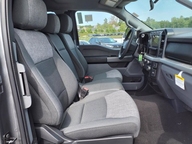 New 2024 Carbonized Gray Metallic Ford XLT image 30