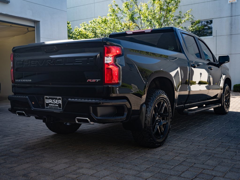 2024 Chevrolet Silverado 1500 RST photo 10