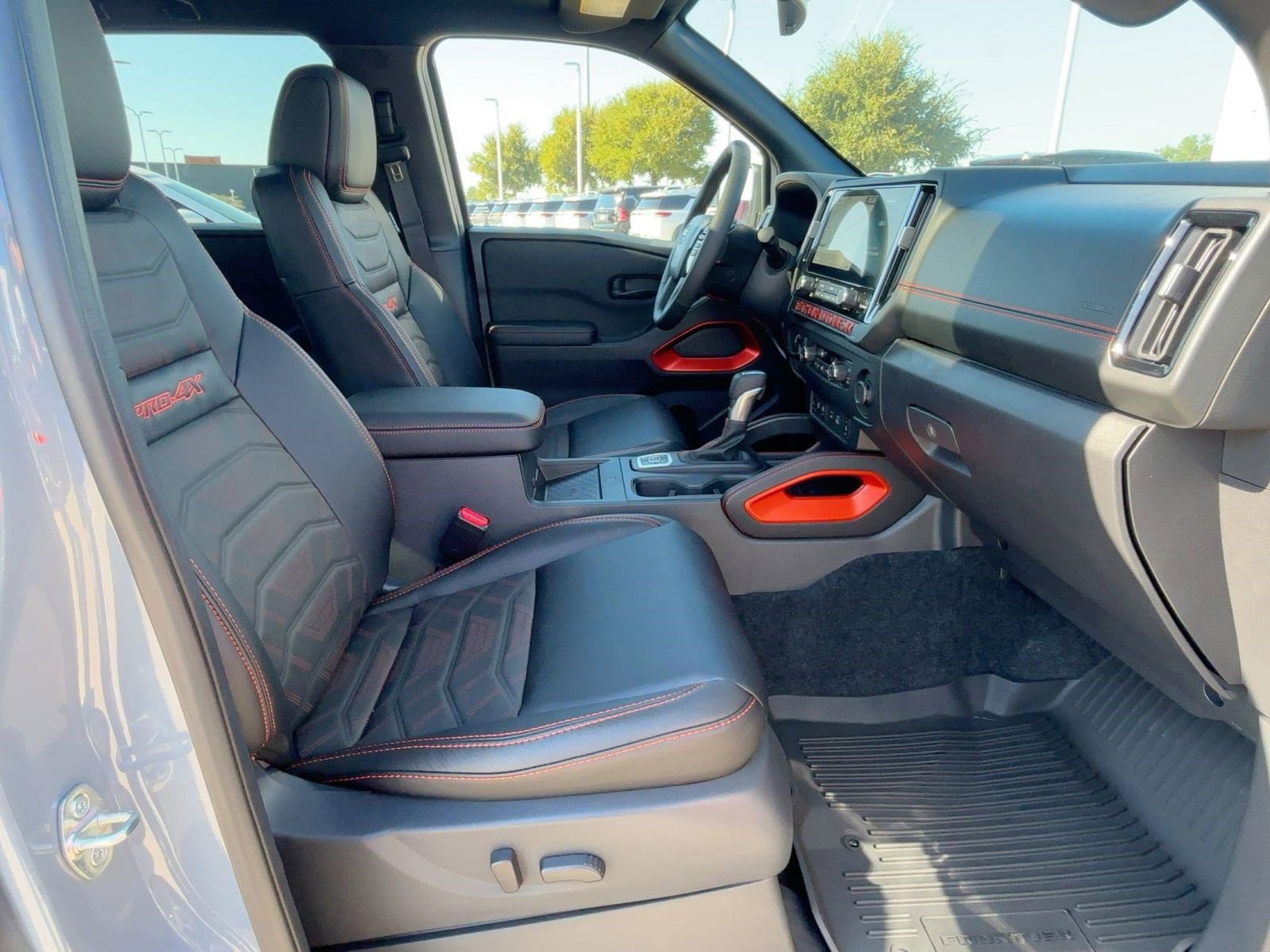 2026 Nissan Frontier PRO-4X photo 30
