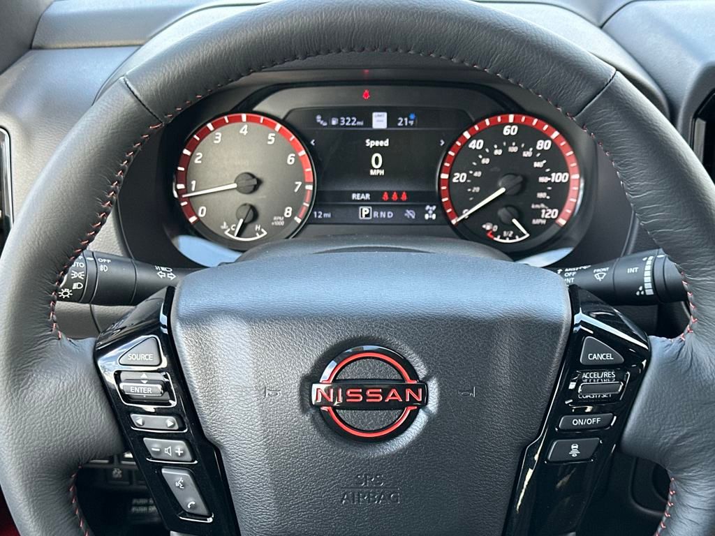 2025 Nissan Frontier PRO-4X photo 11