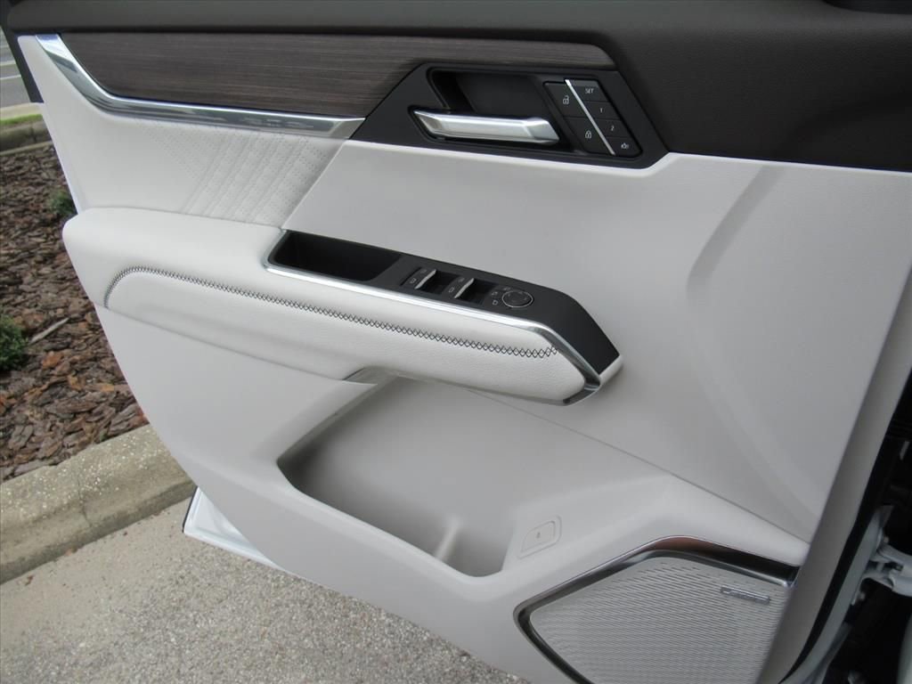 2026 Gmc Acadia Denali photo 26