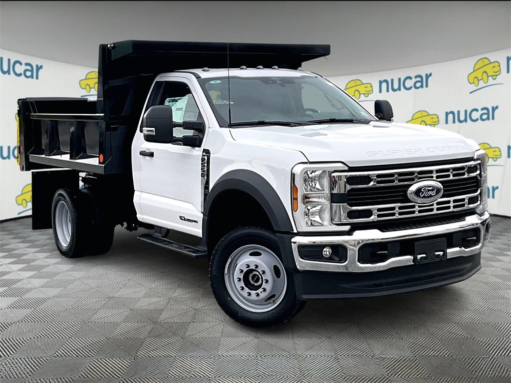 2026 Ford F-550 Super Duty Chassis Cab XL's photo