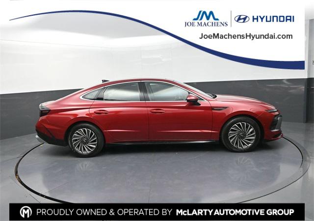 2025 Hyundai Sonata Hybrid Limited's photo