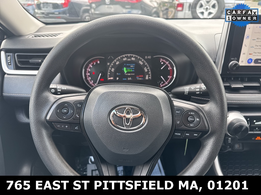 2024 Toyota RAV4 LE photo 17