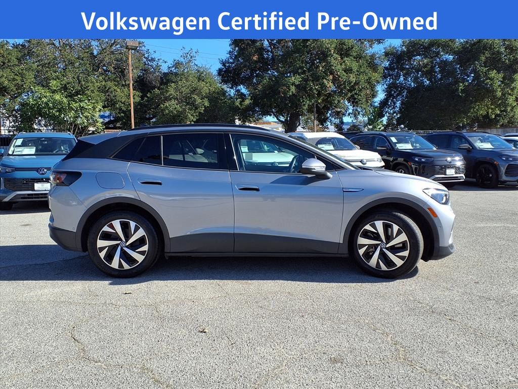 2023 Volkswagen ID.4 Pro photo 2