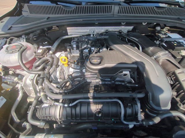 2024 Volkswagen Jetta SE photo 10