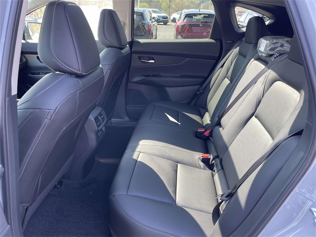 2025 Nissan Murano SL photo 16