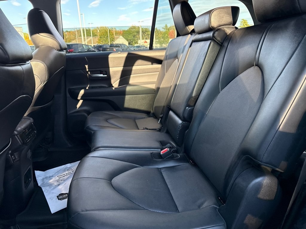 2024 Toyota Grand Highlander XLE photo 7