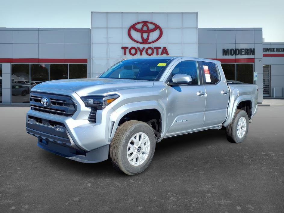 2025 Toyota Tacoma SR5's photo