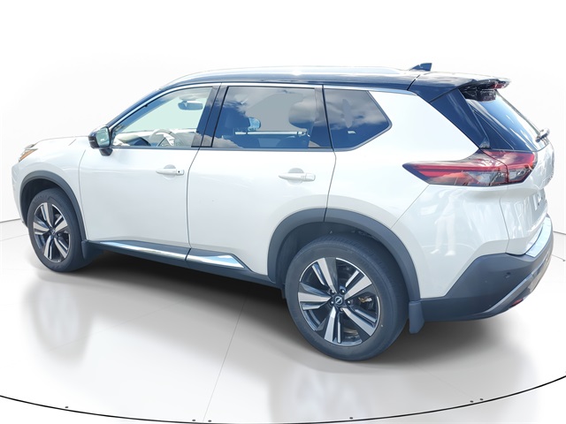 2023 Nissan Rogue SL photo 2