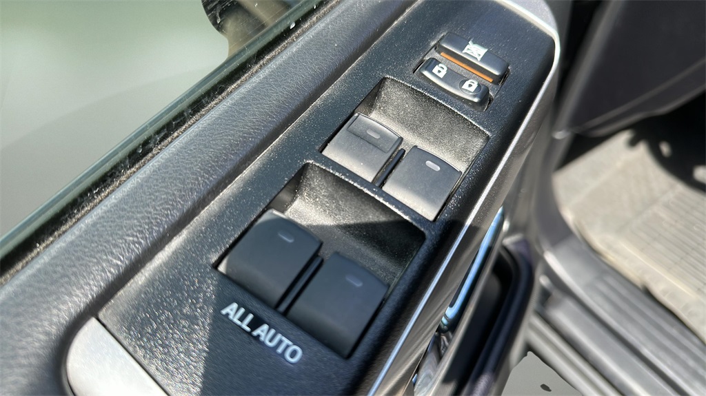 2022 Toyota 4Runner SR5 Trail photo 30
