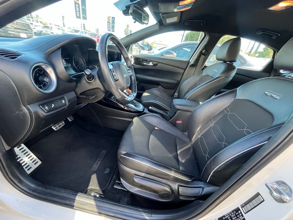 2023 Kia Forte GT photo 6