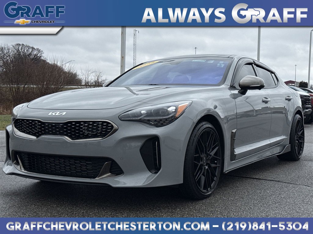 2022 Kia Stinger GT2's photo