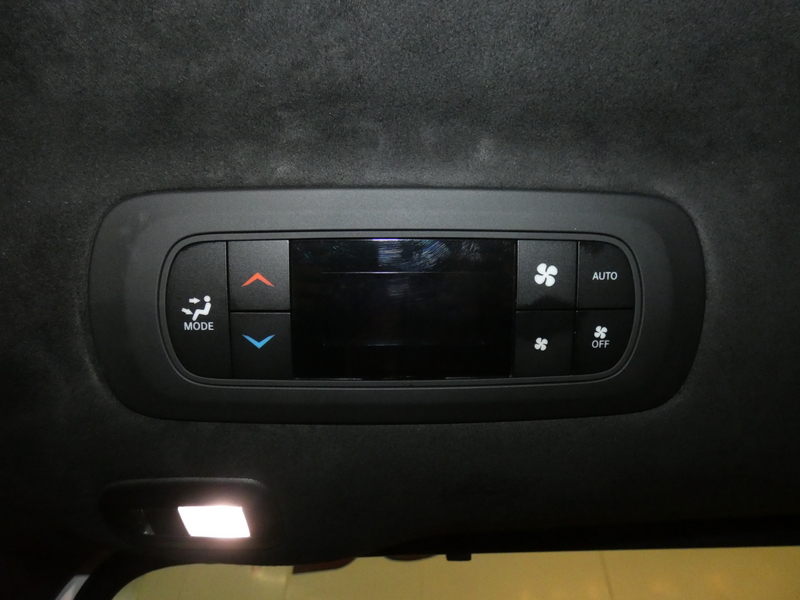 2024 Chrysler Pacifica Pinnacle photo 25