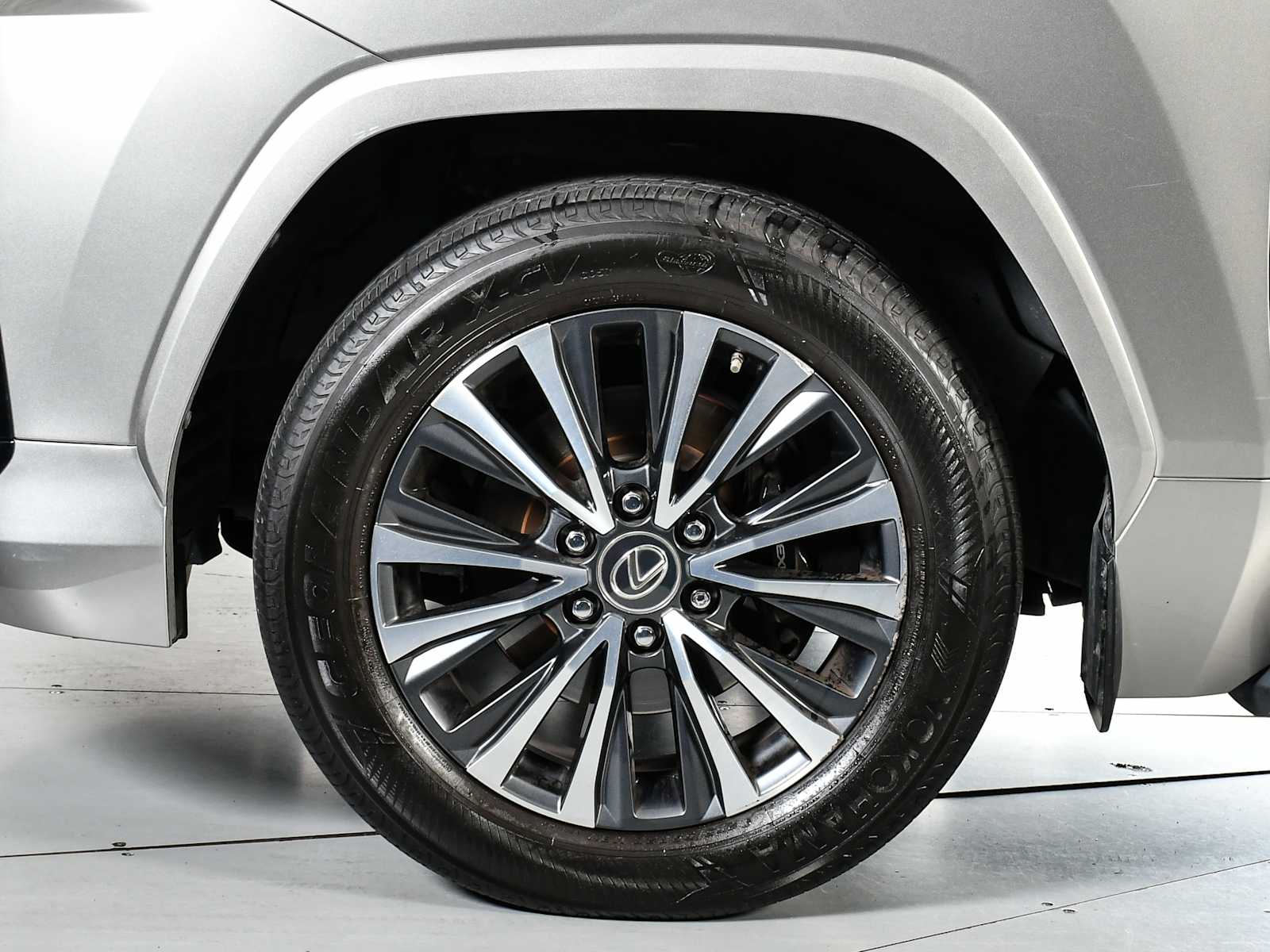 2023 Lexus LX 600 Premium photo 9