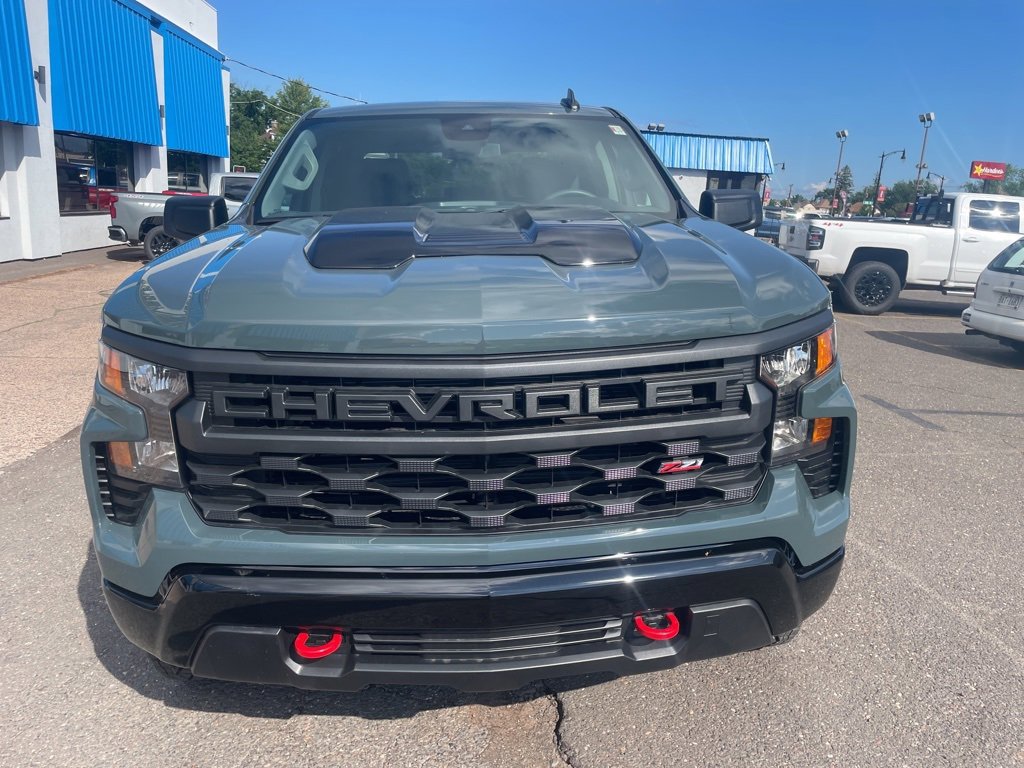 2026 Chevrolet Silverado 1500 Custom Trail Boss photo 2