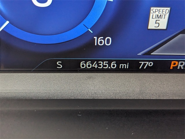 2021 Ford Escape Hybrid Titanium photo 25