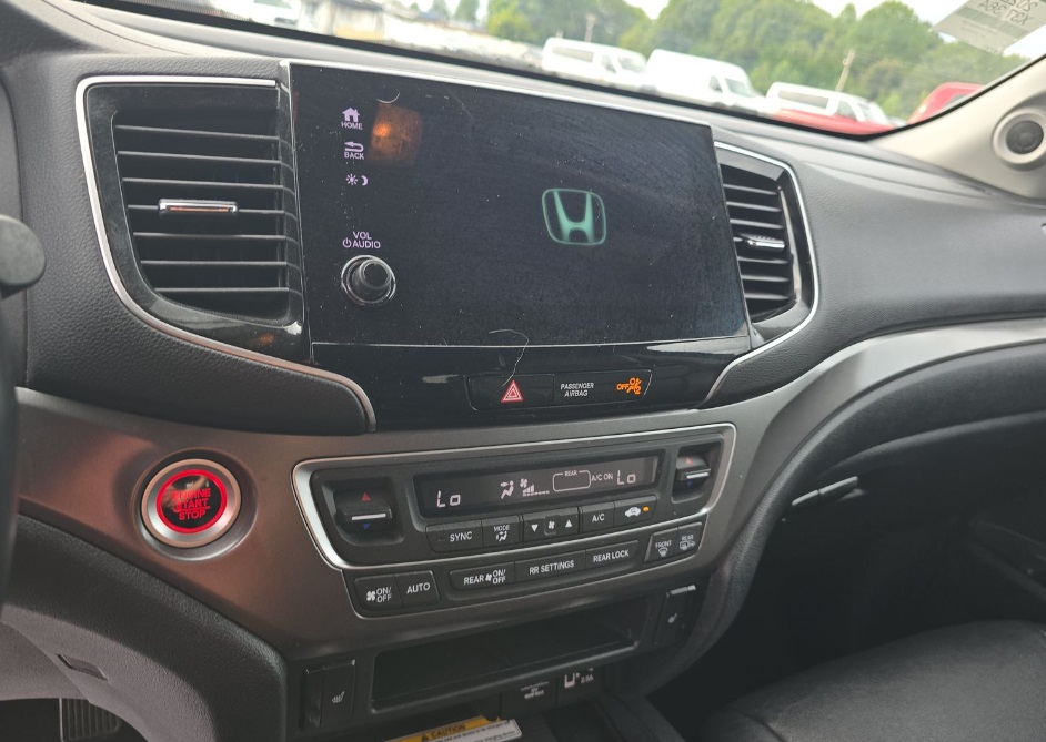 2022 Honda Pilot Special Edition photo 10