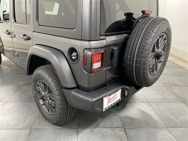 2024 Jeep Wrangler Sport S photo 7